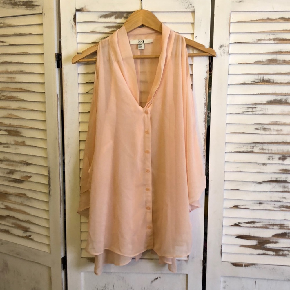 Blouse  (BUNDLE4+items=25%off)